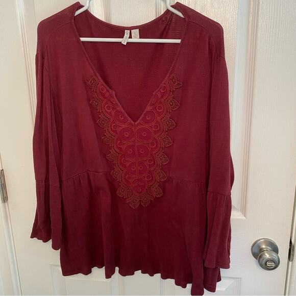 RUFFLED BABYDOLL TOP by Cato Flowy casual L lace accent front - Picture 7 of 7